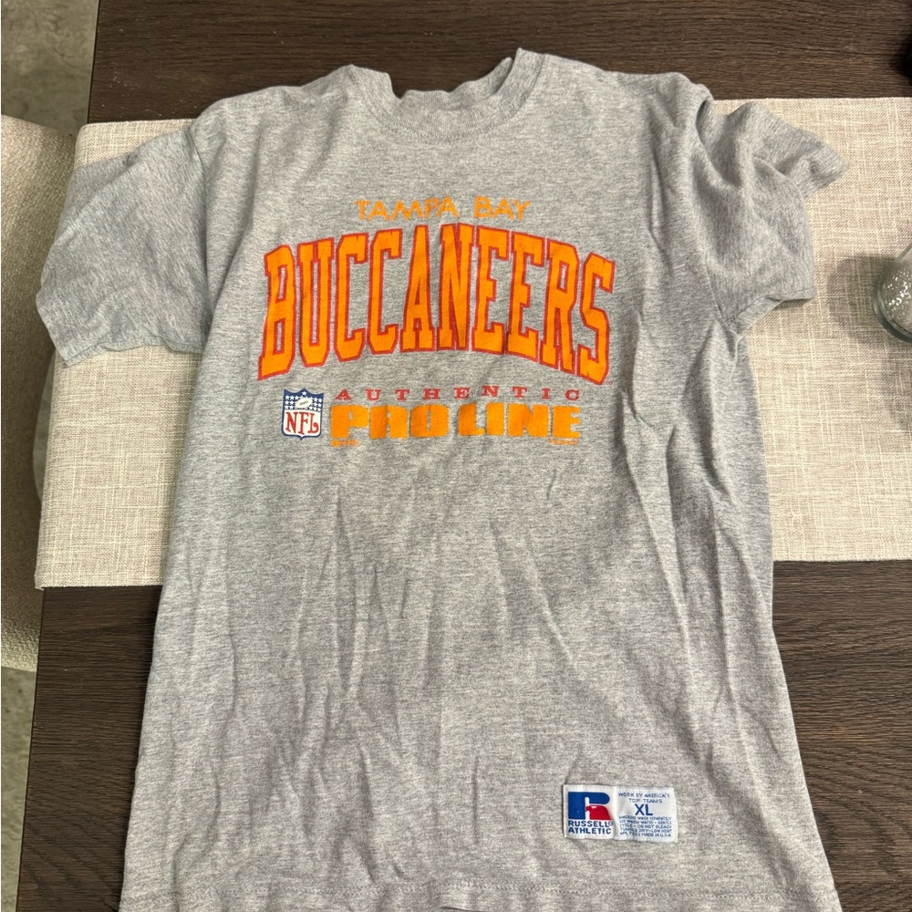 Tampa Bay Buccaneers Gray T-Shirt